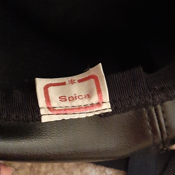 Tiny top hat - Picture 5 of 5